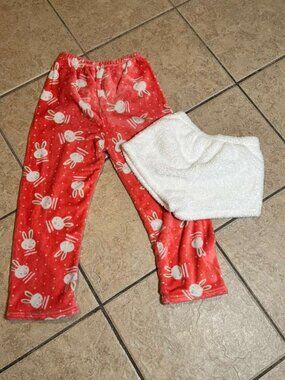 🐰 Cozy Plush Pajama Set: Fuzzy White Shorts & Bunny Print Pants - Size Small